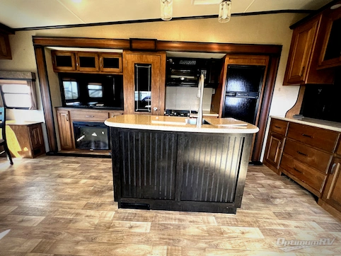 2017 Grand Design Reflection 303RLS RV Photo 2