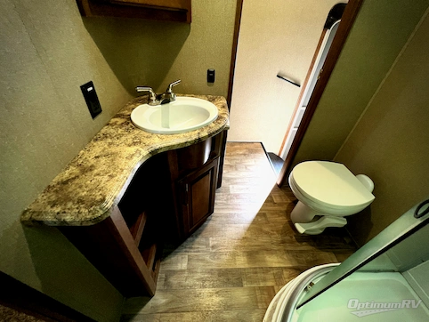 2017 Grand Design Reflection 303RLS RV Photo 4
