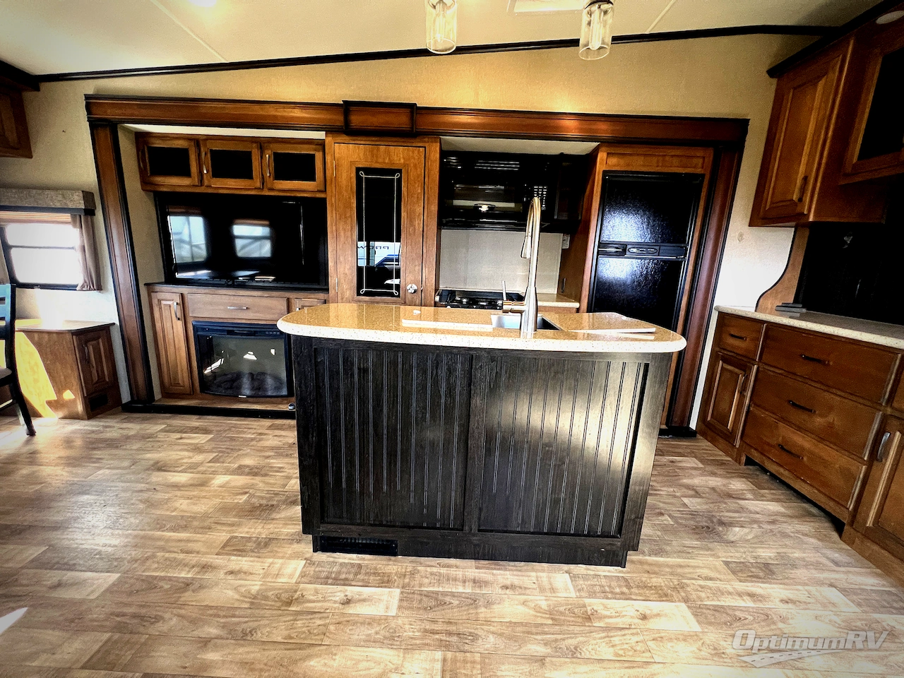 2017 Grand Design Reflection 303RLS Photo 7