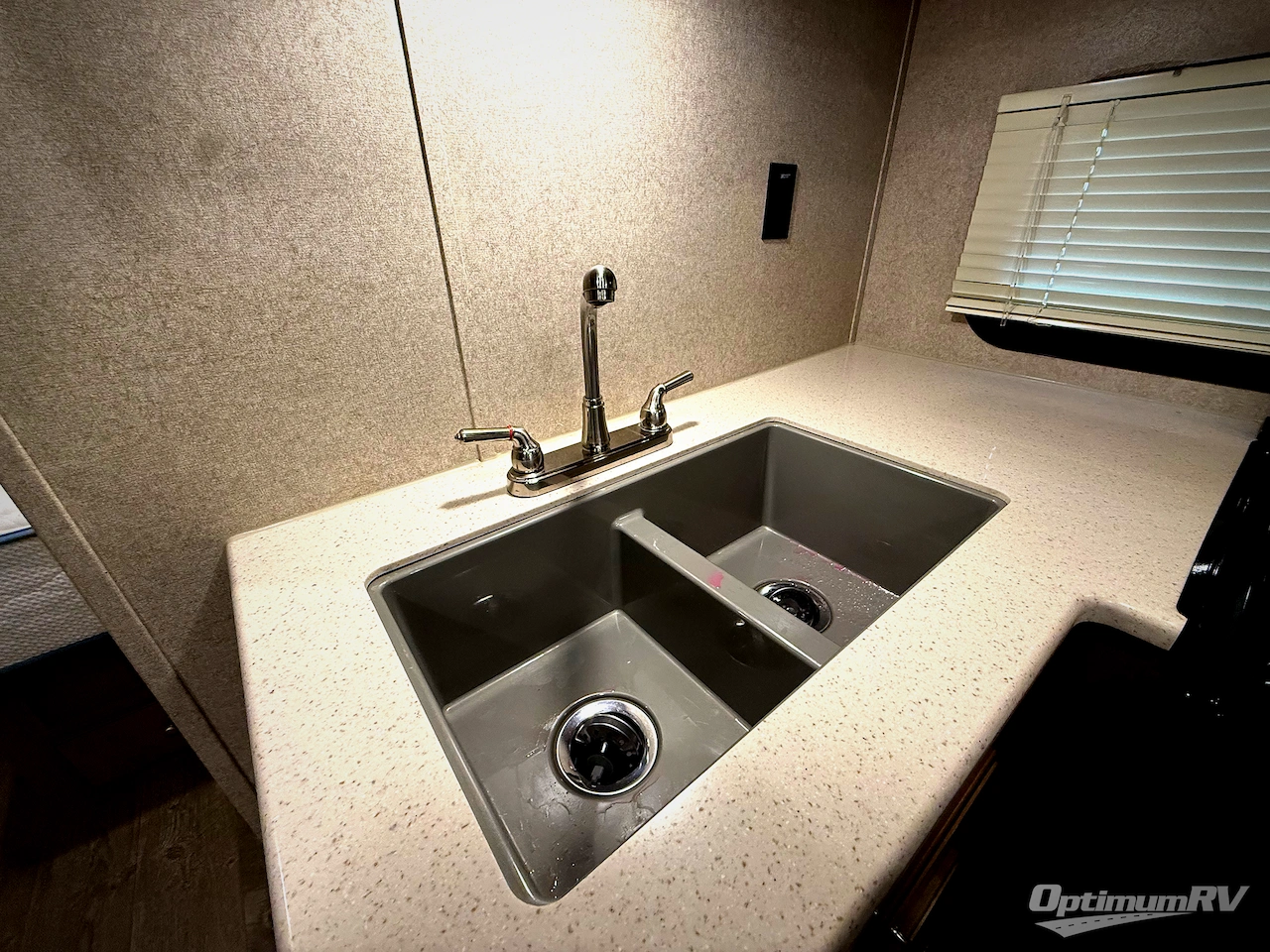 2019 Forest River Rockwood Mini Lite 2511S Photo 16