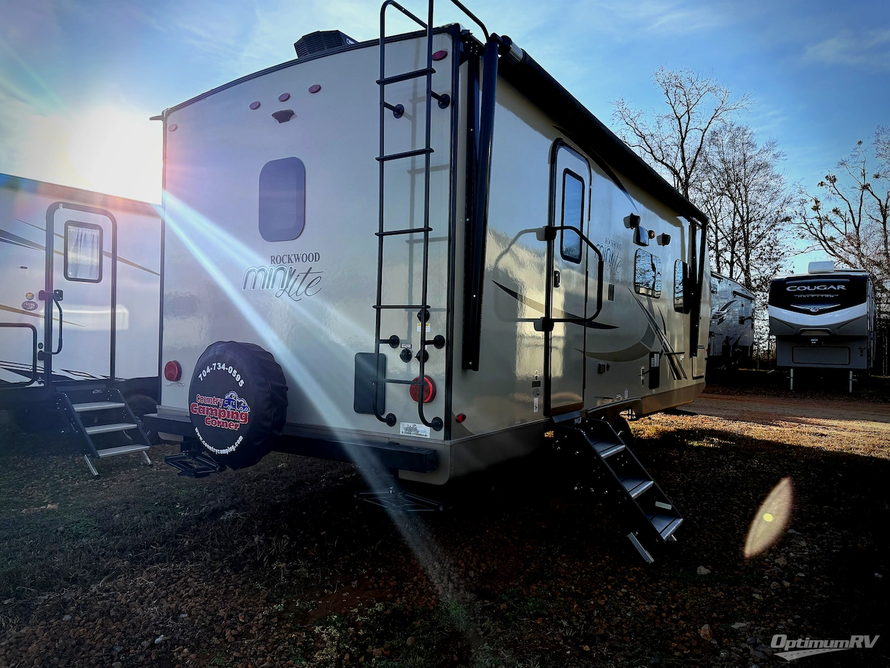 2019 Forest River Rockwood Mini Lite 2511S Photo 2