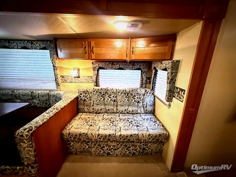 2011 Forest River Wildwood Heritage Glen 312QBUD RV Photo 2