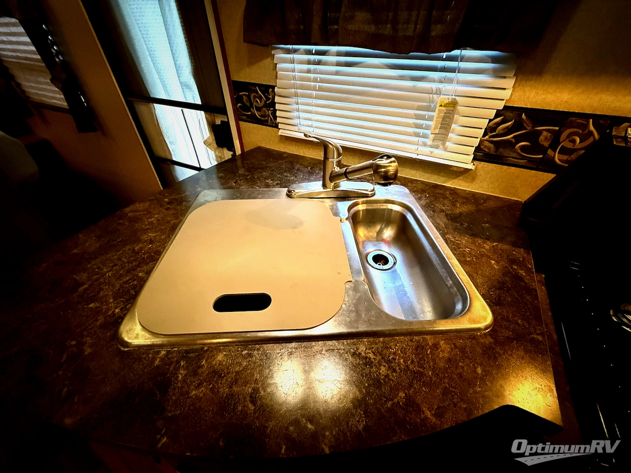 2011 Forest River Wildwood Heritage Glen 312QBUD Photo 11