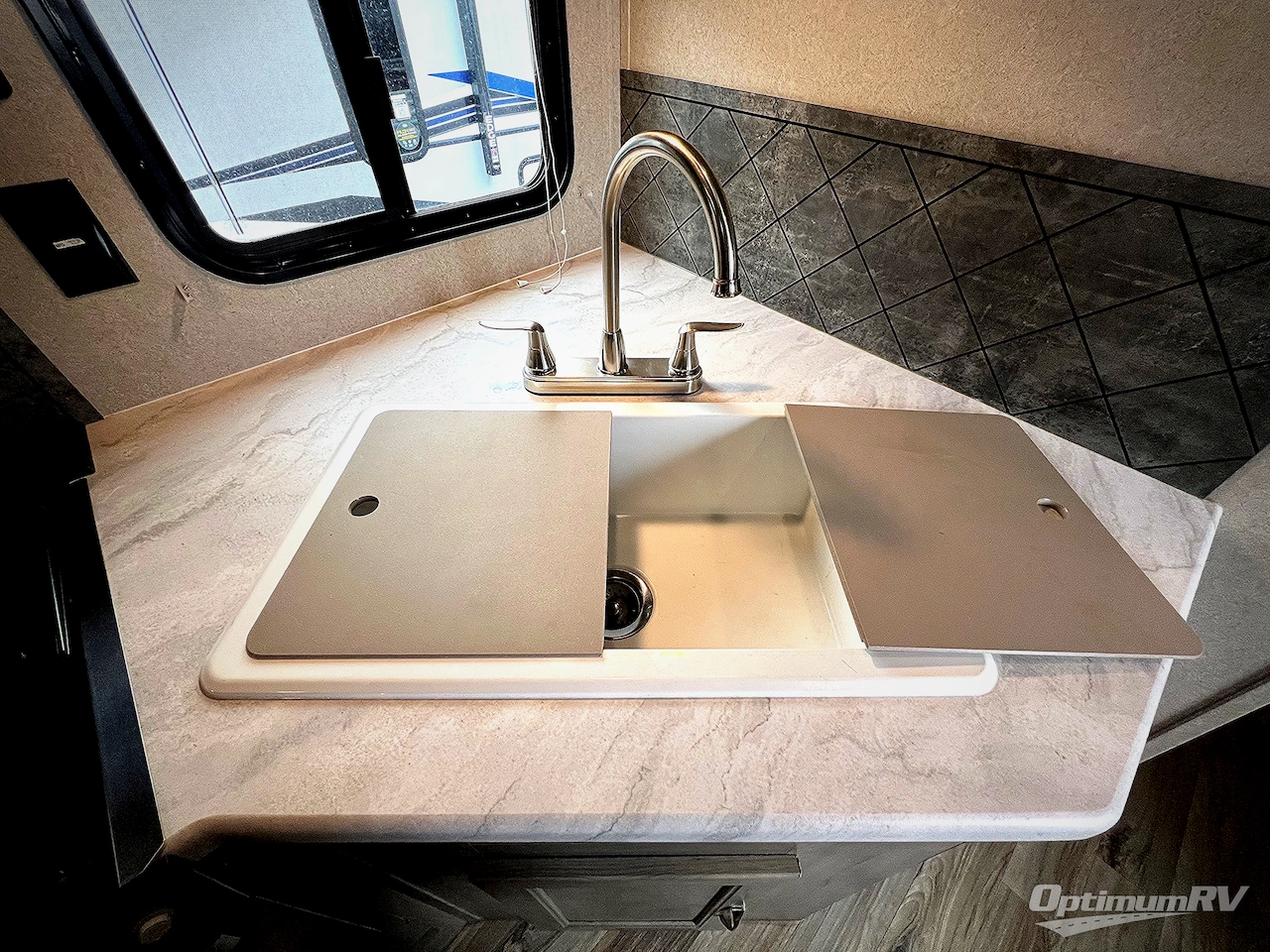 2019 Palomino Puma XLE Lite 25TFC Photo 14