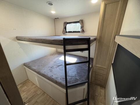 2025 KZ Ridgeway 35BH RV Photo 4