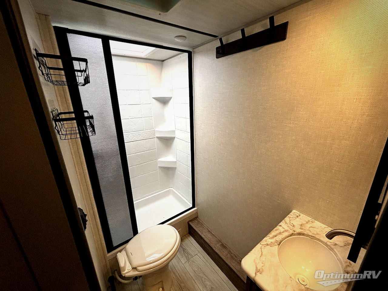 2023 Forest River Surveyor Legend 19MDBLE Photo 16