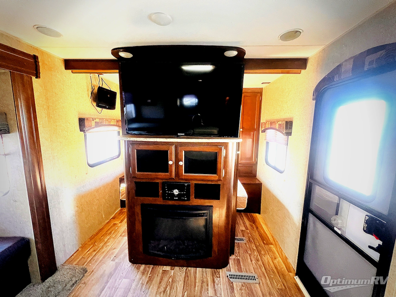 2016 Venture SportTrek 320VIK Photo 7
