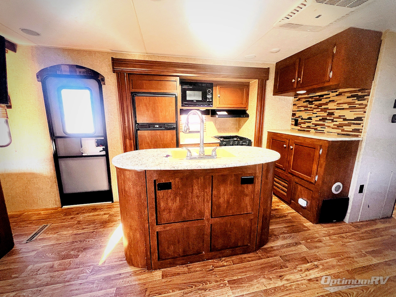 2016 Venture SportTrek 320VIK Photo 9