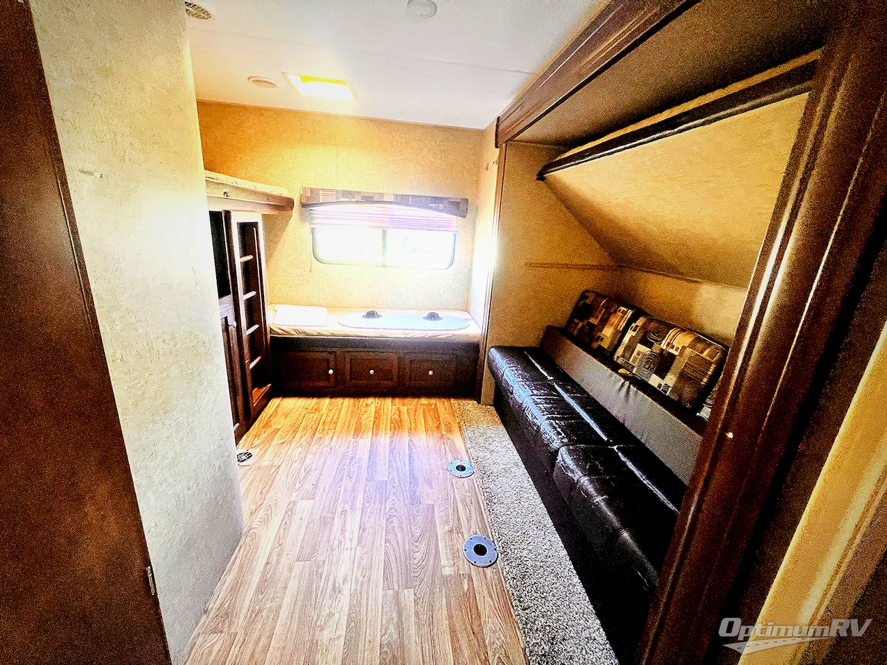2016 Venture SportTrek 320VIK Photo 17