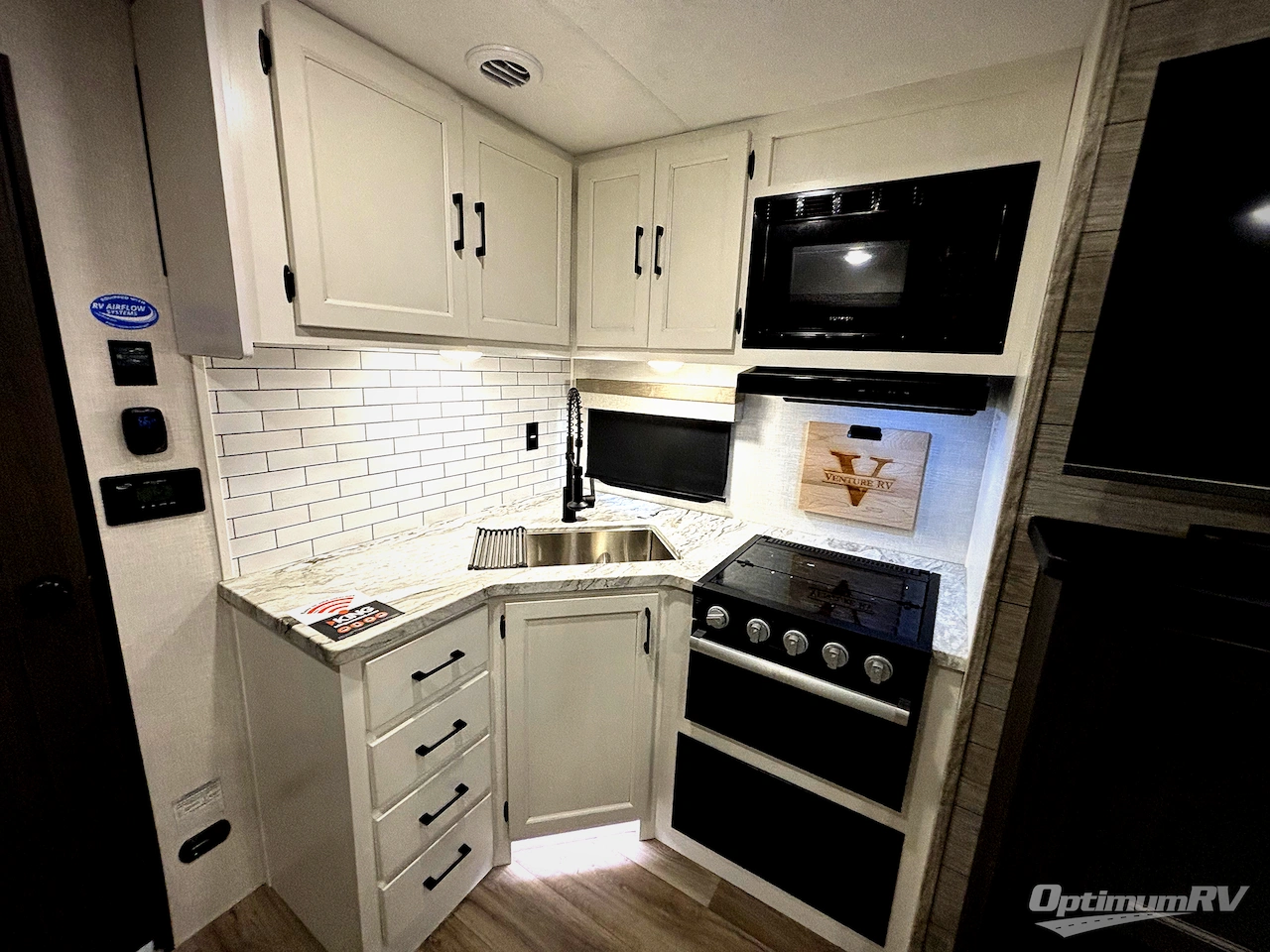 2025 Venture SportTrek ST261VBH Photo 4