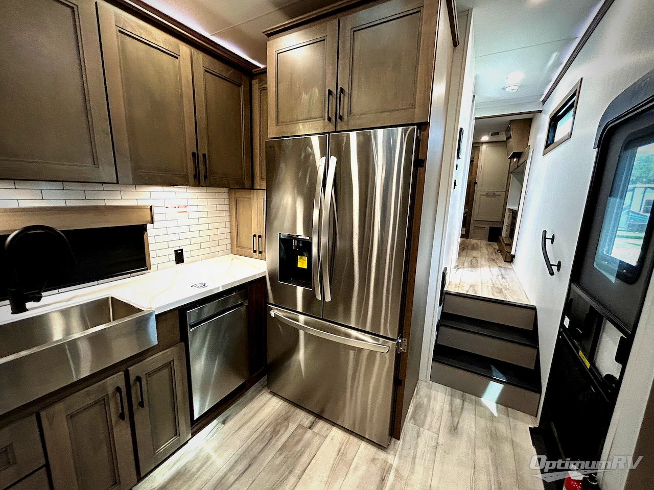 2026 KZ Durango Gold G393MKF Photo 15