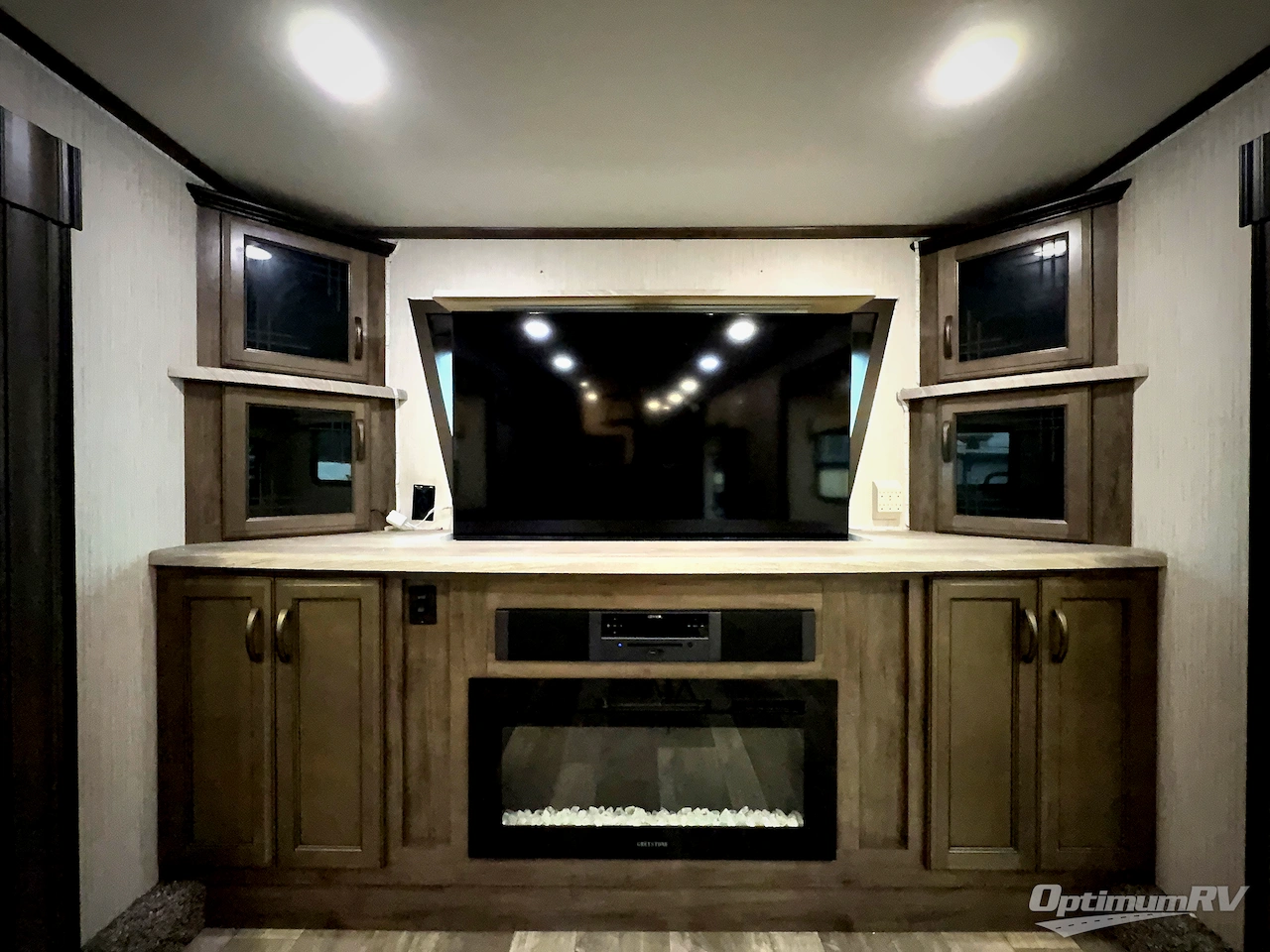 2021 Forest River Sierra 391FLRB Photo 8