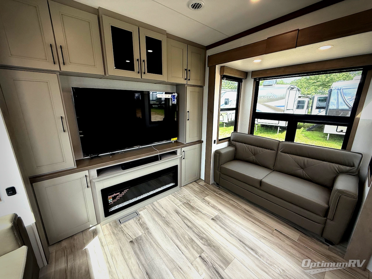 2026 KZ Durango Gold 393MKF Photo 8