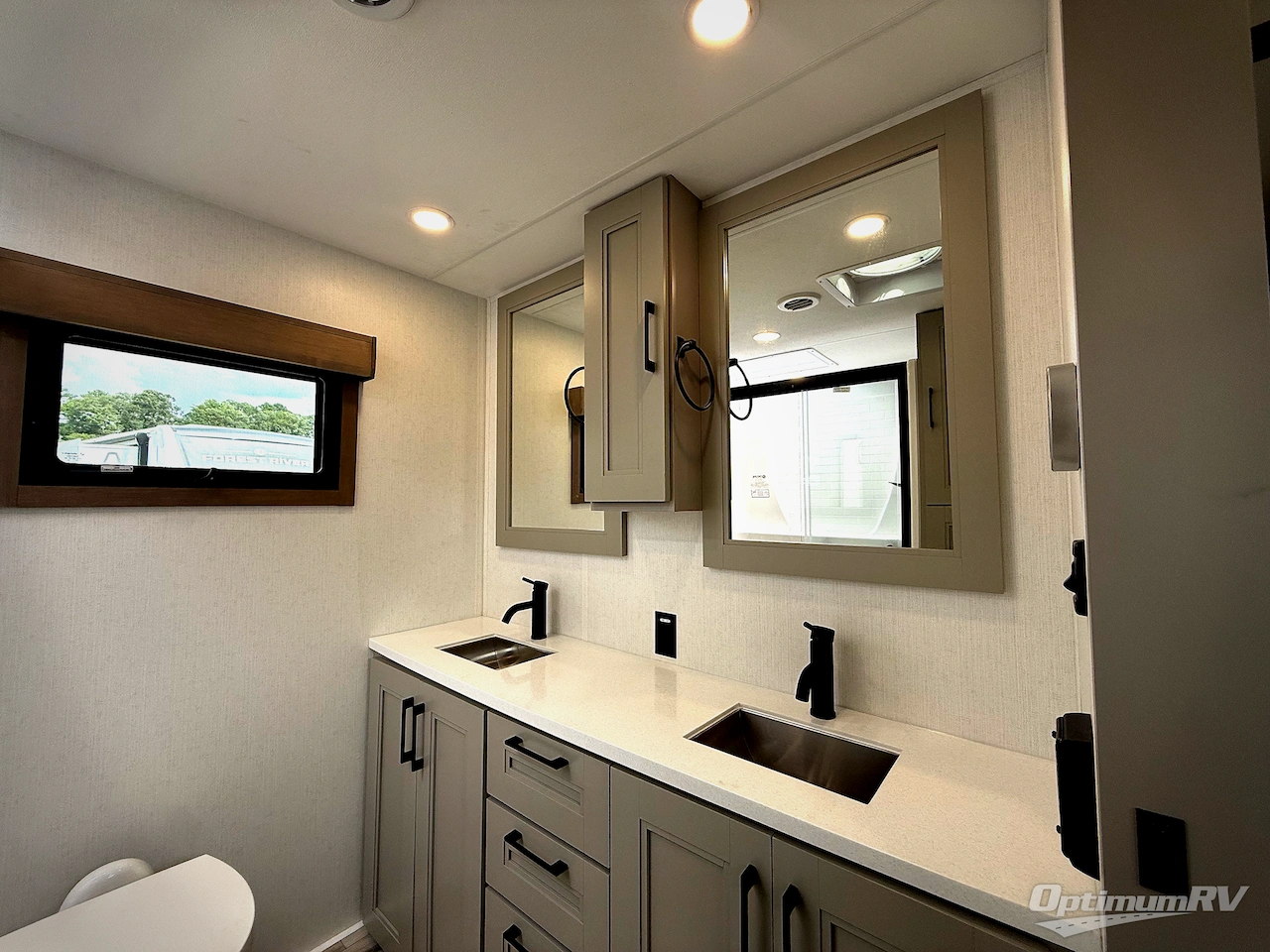 2026 KZ Durango Gold 393MKF Photo 15