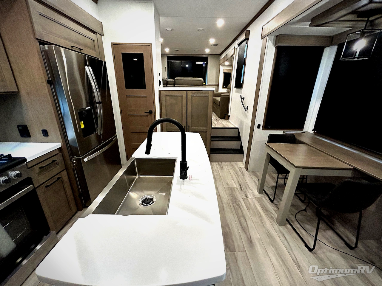 2026 KZ Durango Gold G388FLS Photo 5