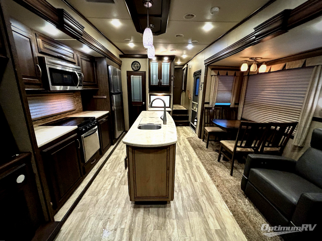 2016 Grand Design Solitude 369RL Photo 5
