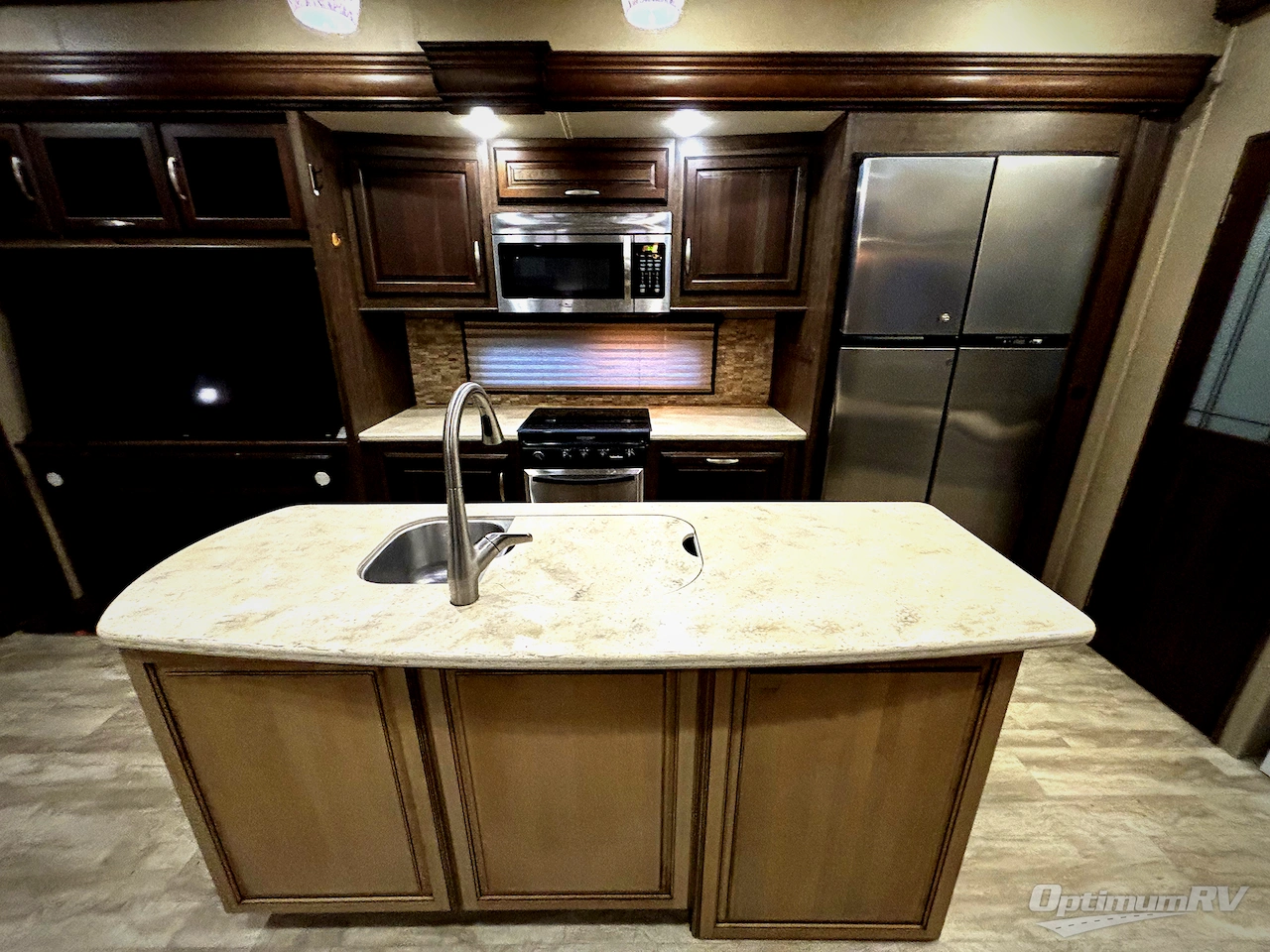 2016 Grand Design Solitude 369RL Photo 6