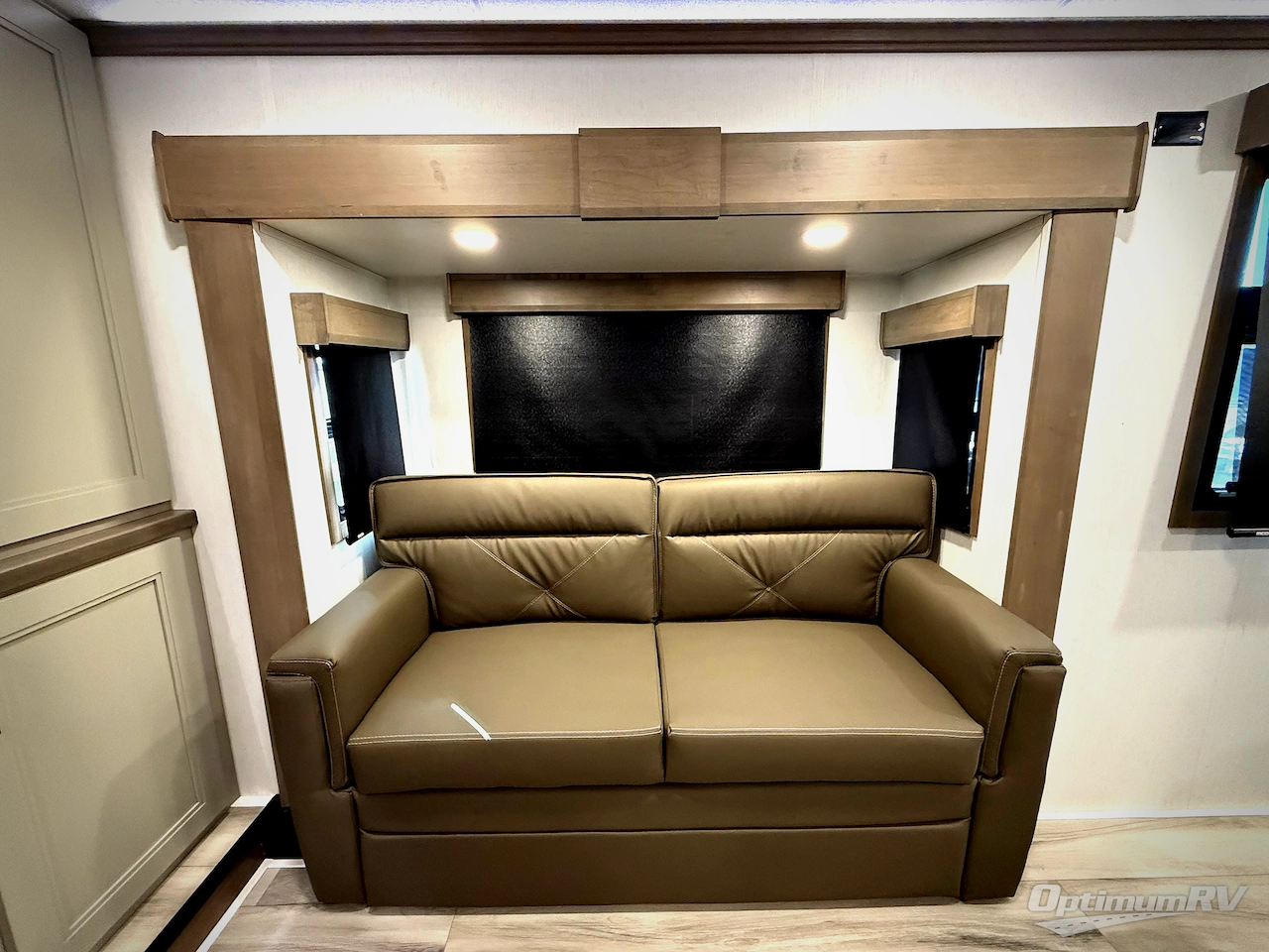 2026 KZ Durango Gold G388FLS Photo 20