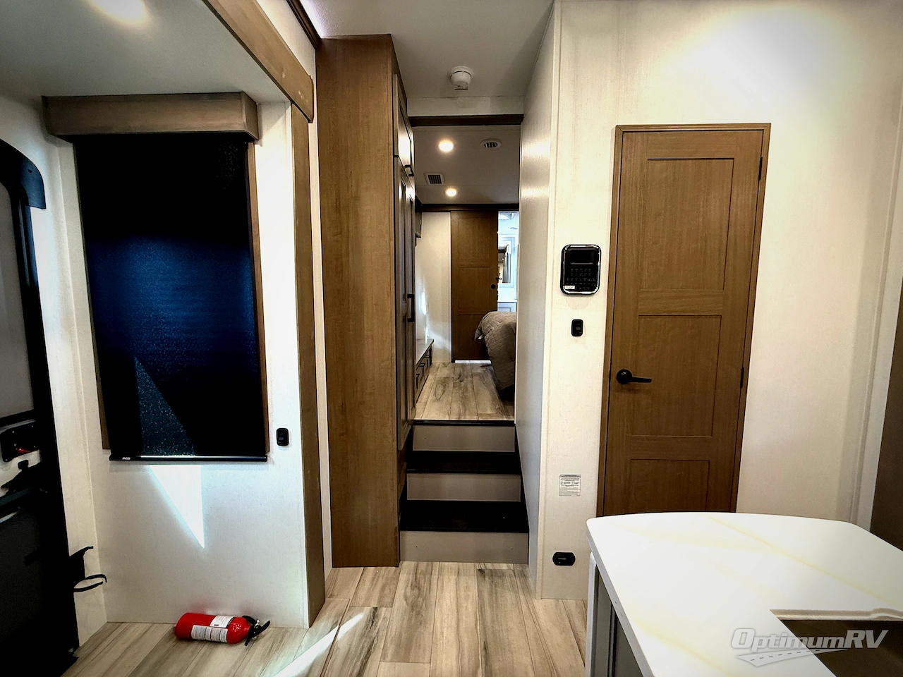 2026 KZ Durango Gold G388FLS Photo 21