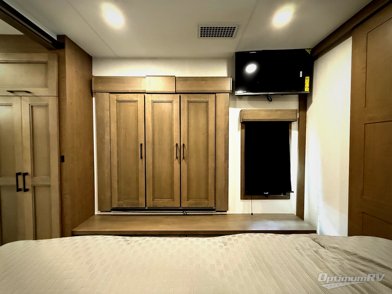 2026 KZ Durango Gold G388FLS Photo 23