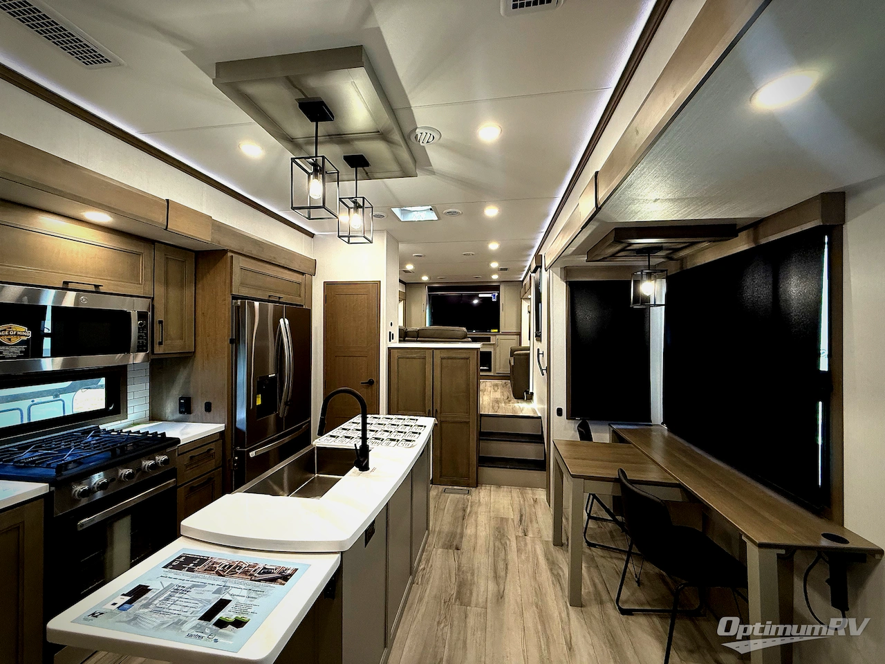 2026 KZ Durango Gold G388FLS Photo 4