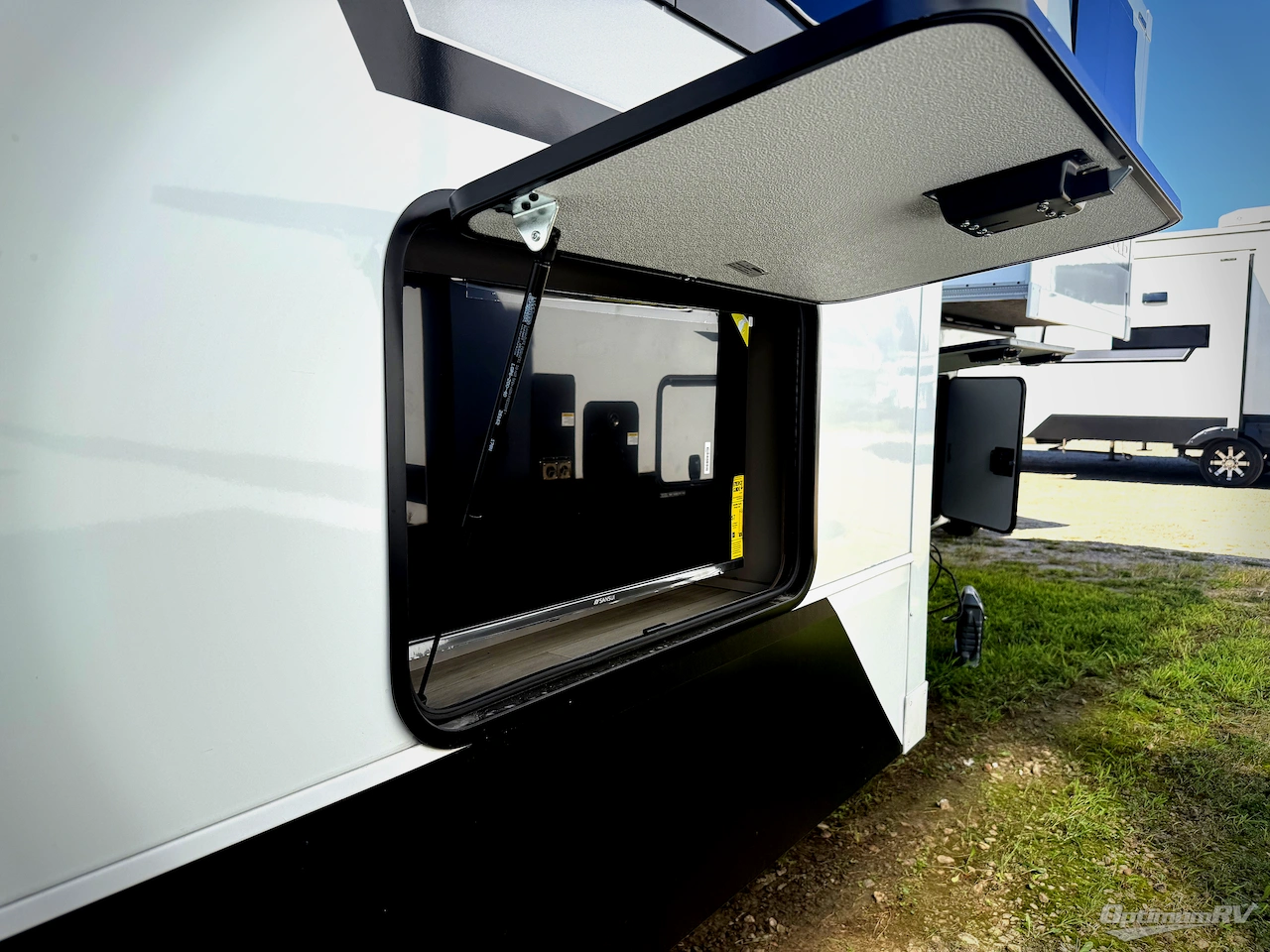 2026 KZ Durango Gold G388FLS Photo 26