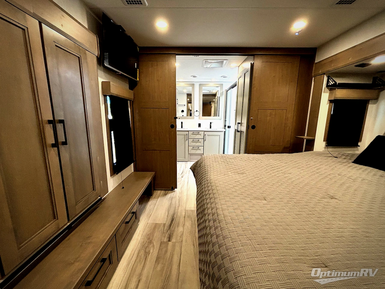 2026 KZ Durango Gold G388FLS Photo 19