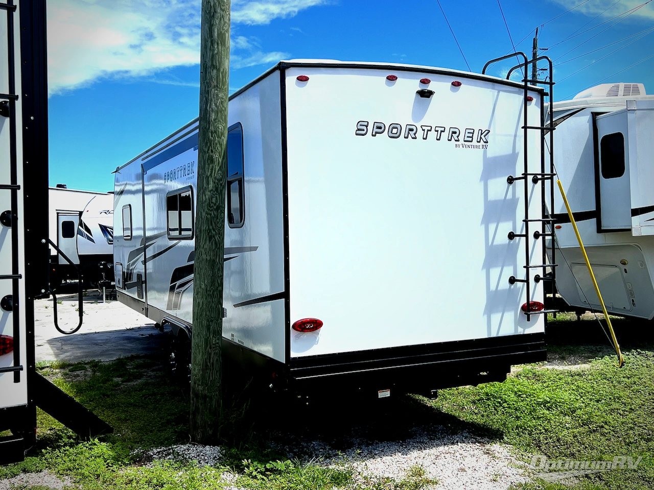 2026 Venture SportTrek ST271VRB Photo 3