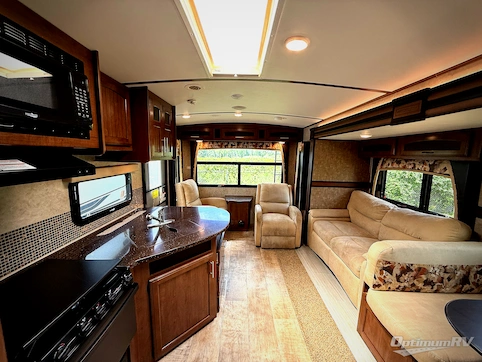 2016 Jayco White Hawk 27DSRL RV Photo 2