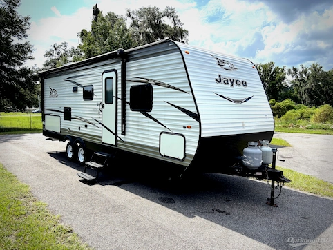 Used 2018 Jayco Jay Flight SLX 242BHS Featured Photo