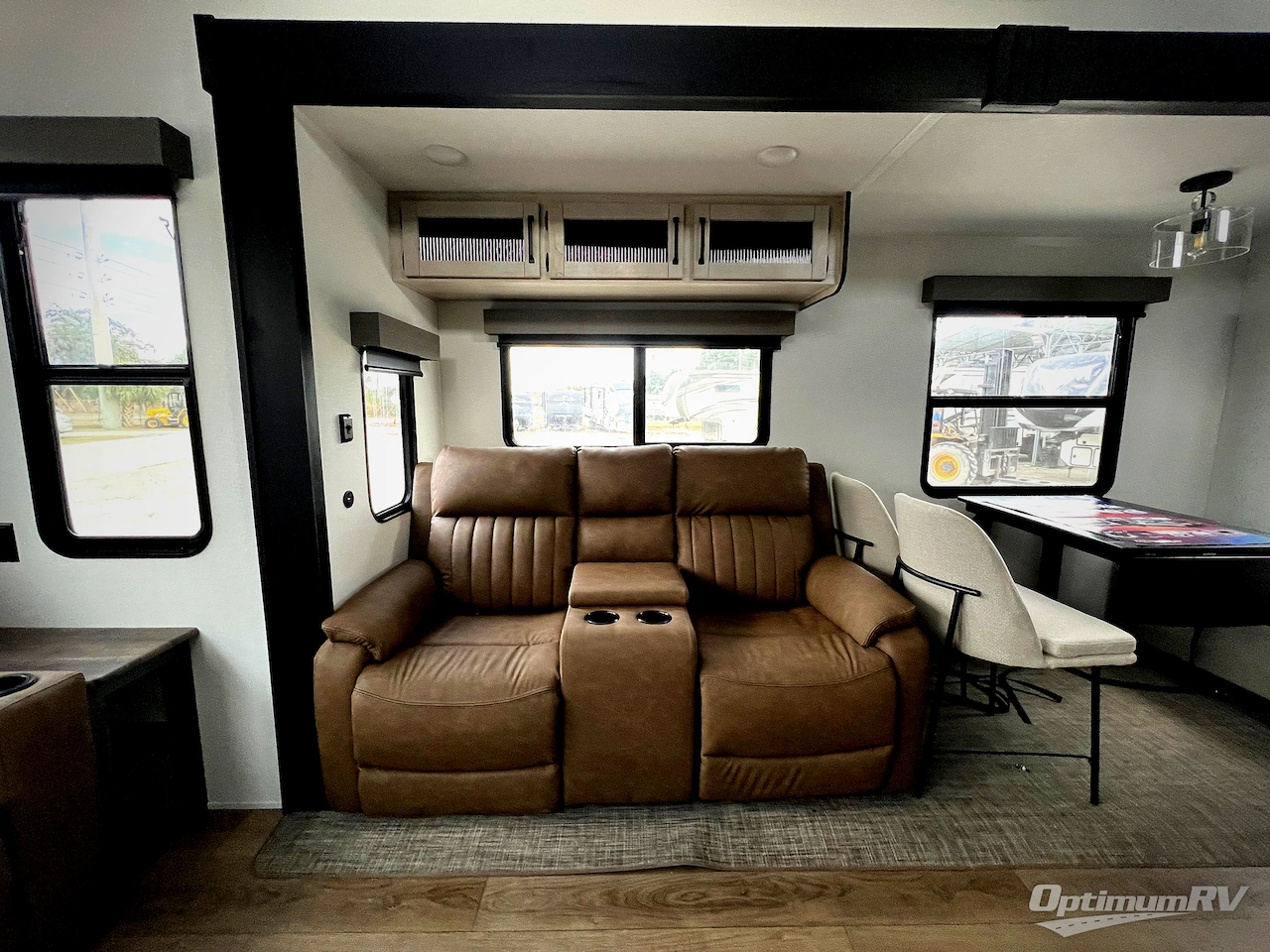 2026 Forest River Puma Vista 402LFT Photo 7