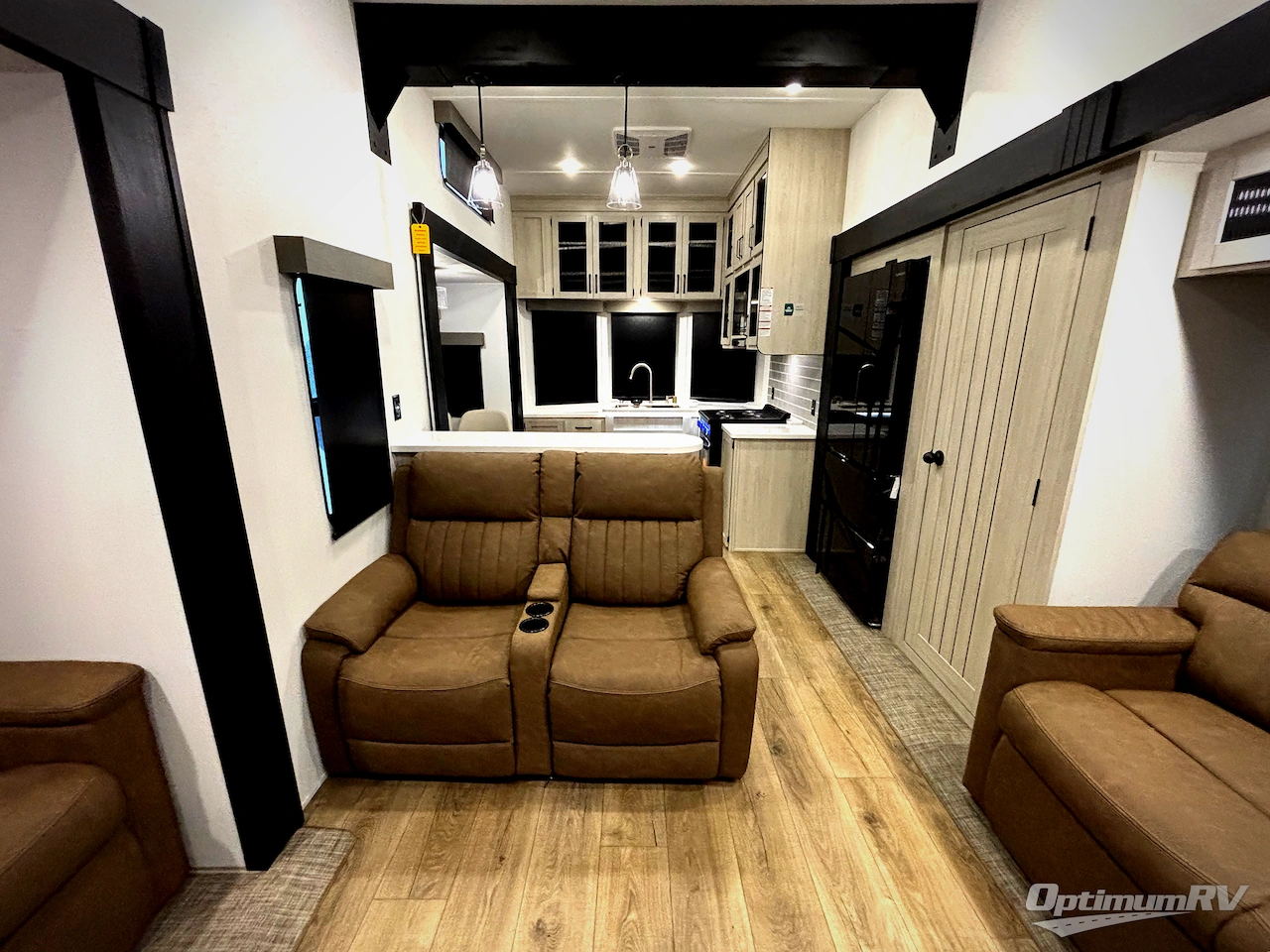 2026 Forest River Puma Vista 403LFT Photo 5