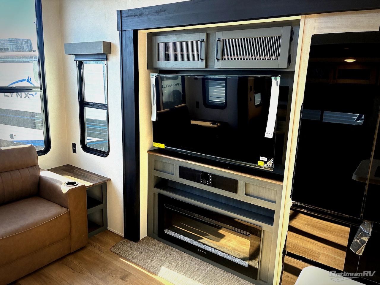 2026 Forest River Puma Vista 401RLFT Photo 9