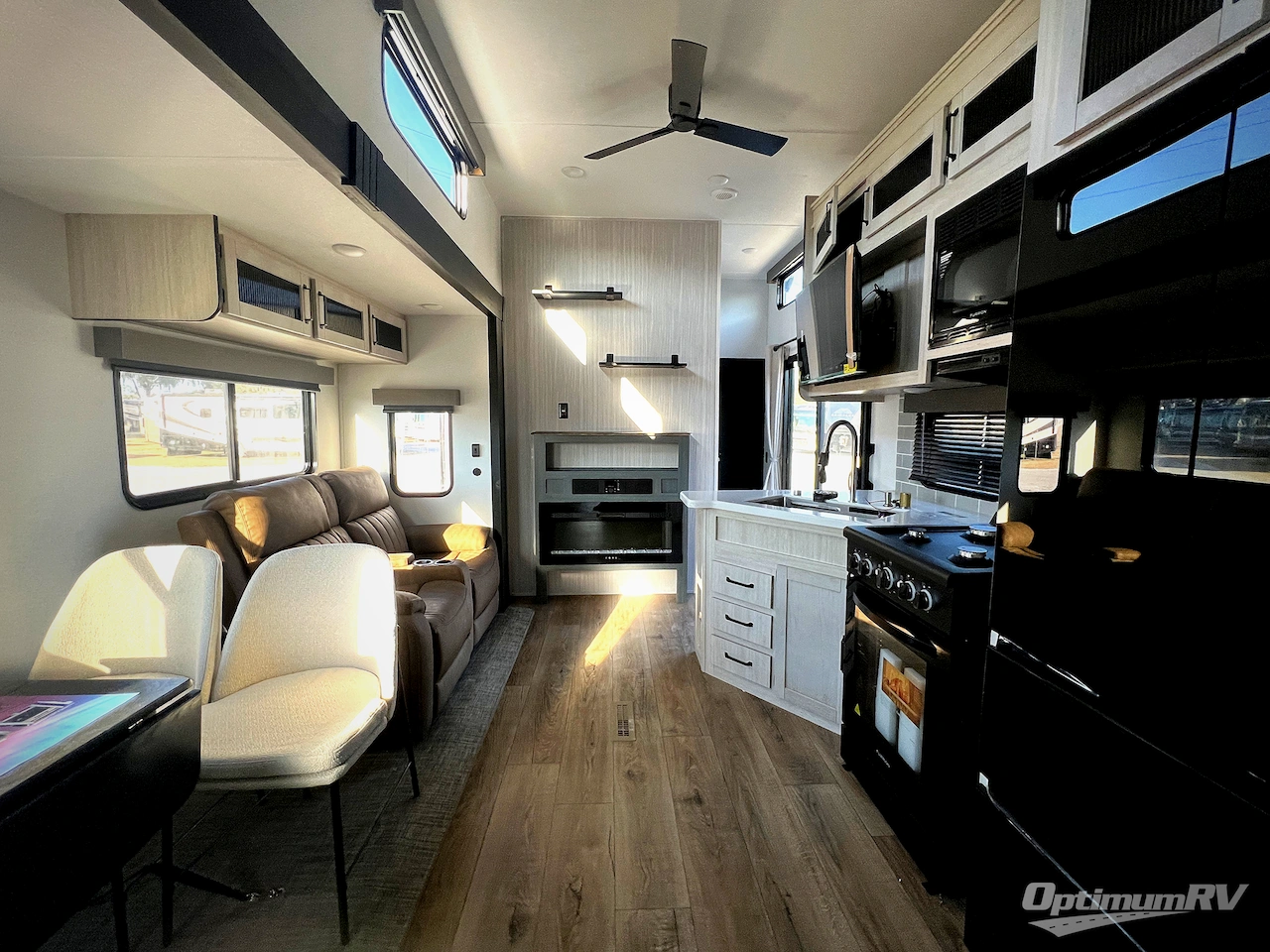 2026 Forest River Puma Vista 429LFT Photo 5