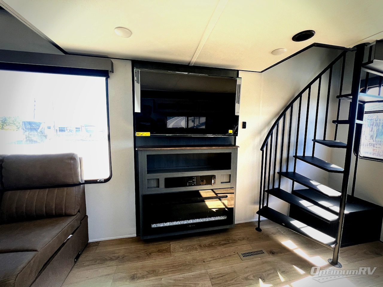 2026 Forest River Puma Vista 423LFT Photo 8