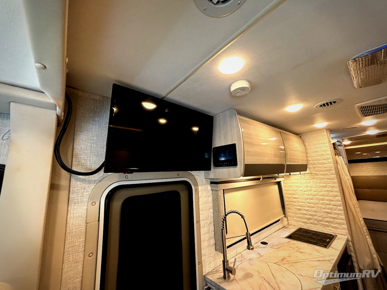 2025 Thor Axis 26.1 Photo 8