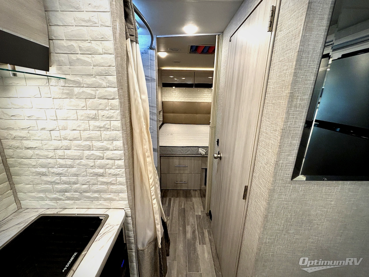 2025 Thor Axis 26.1 Photo 12