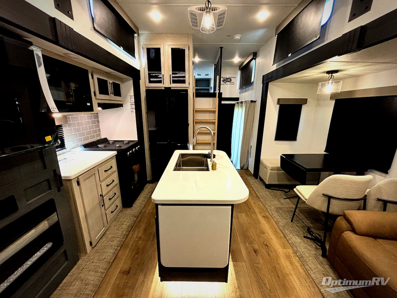 2026 Forest River Puma Vista 421LFT Photo 5