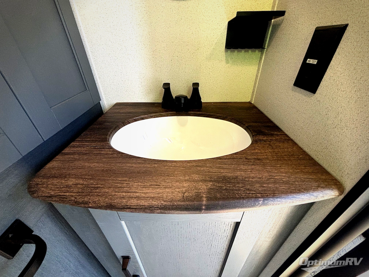 2026 Forest River Puma Vista 421LFT Photo 8