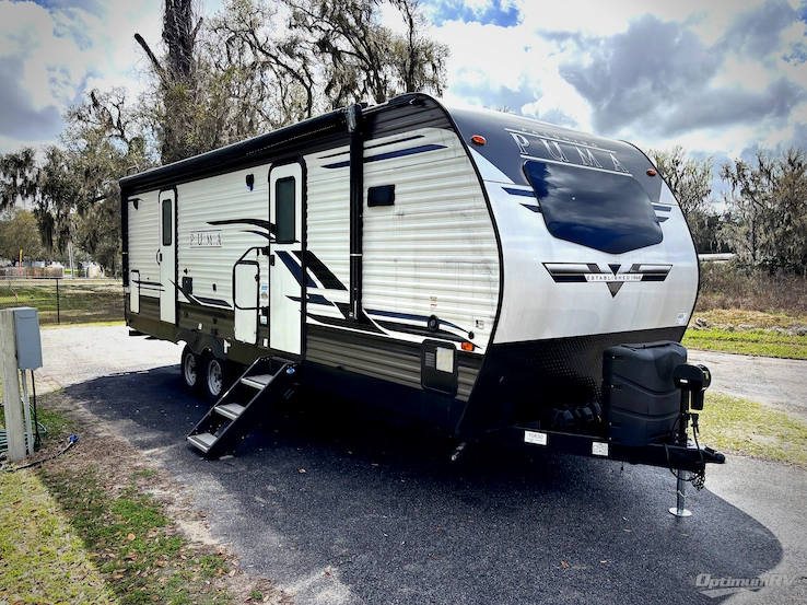 2021 Palomino Puma 26FKDS RV Photo 1