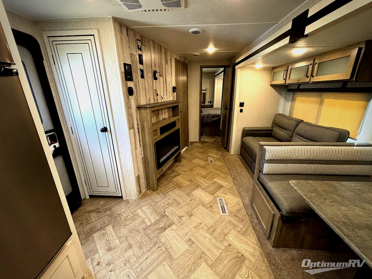 2021 Palomino Puma 26FKDS Photo 4