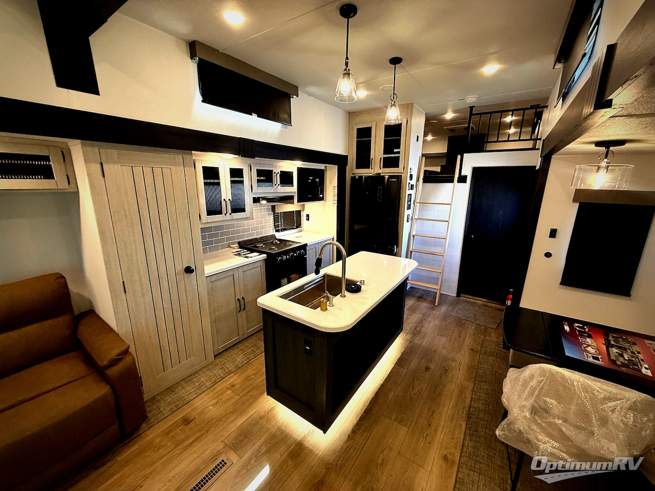 2026 Forest River Puma Vista 420LFT Photo 14