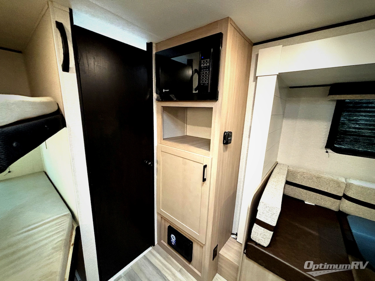 2026 Heartland Prowler 1702DBS Photo 10