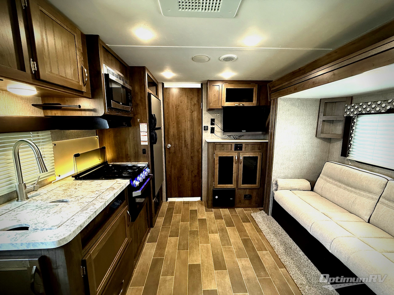 2020 Dutchmen Coleman Light 1805RB Photo 5