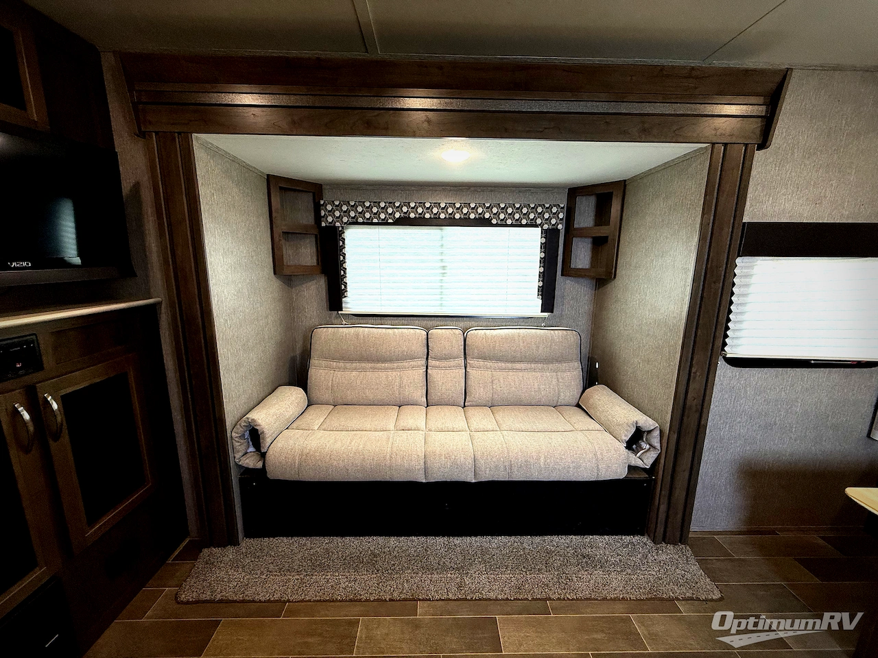 2020 Dutchmen Coleman Light 1805RB Photo 9