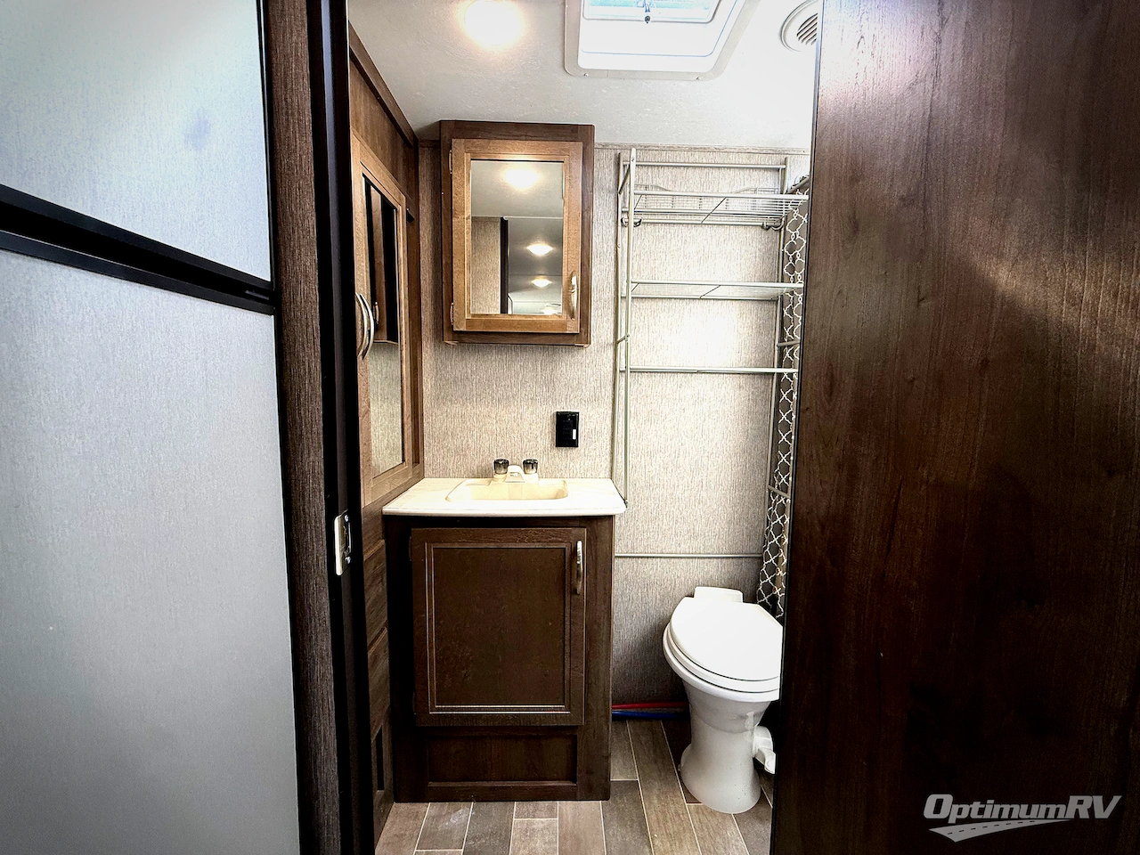 2020 Dutchmen Coleman Light 1805RB Photo 17