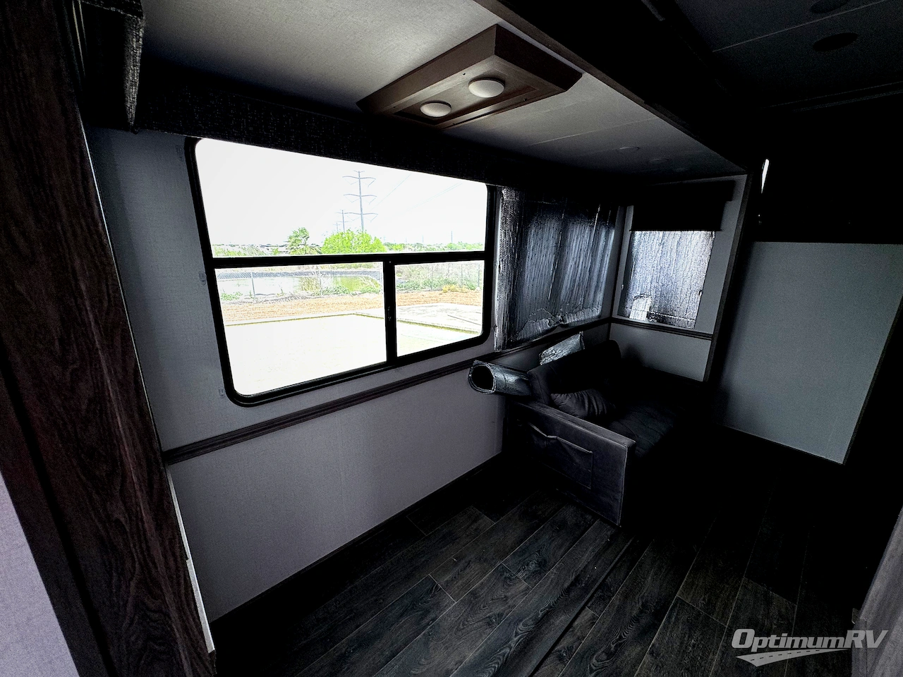 2023 Dutchmen Yukon 412DB Photo 4