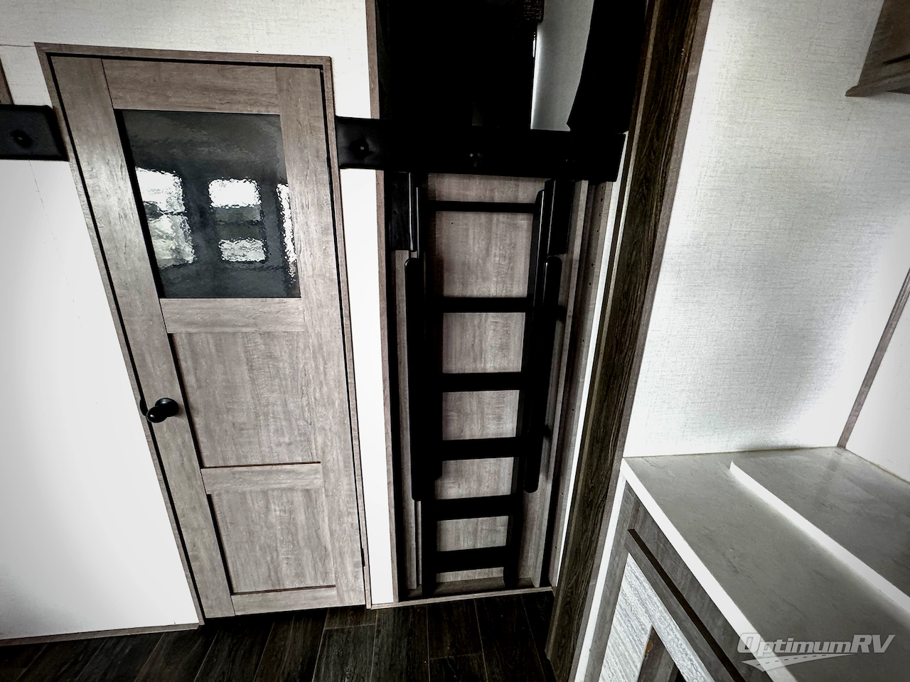 2023 Dutchmen Yukon 412DB Photo 7
