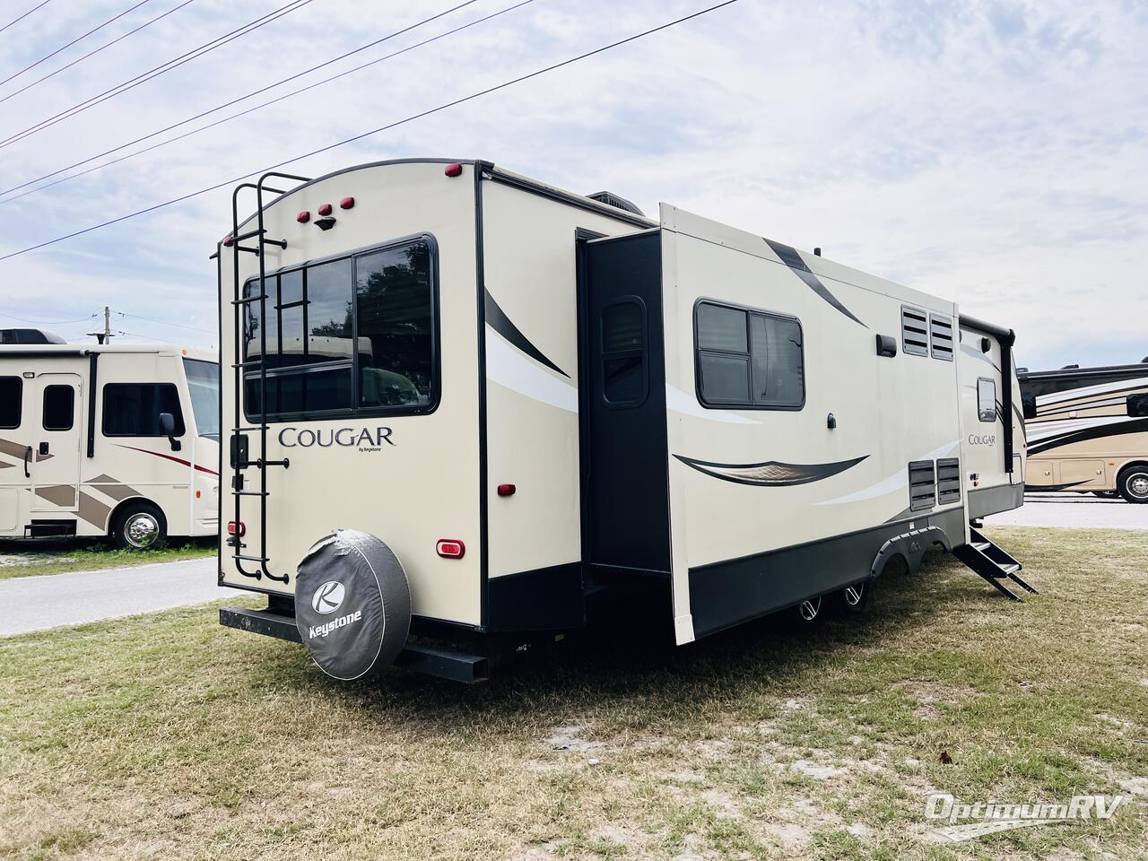 2019 Keystone Cougar Half-Ton Series 33SAB Photo 2