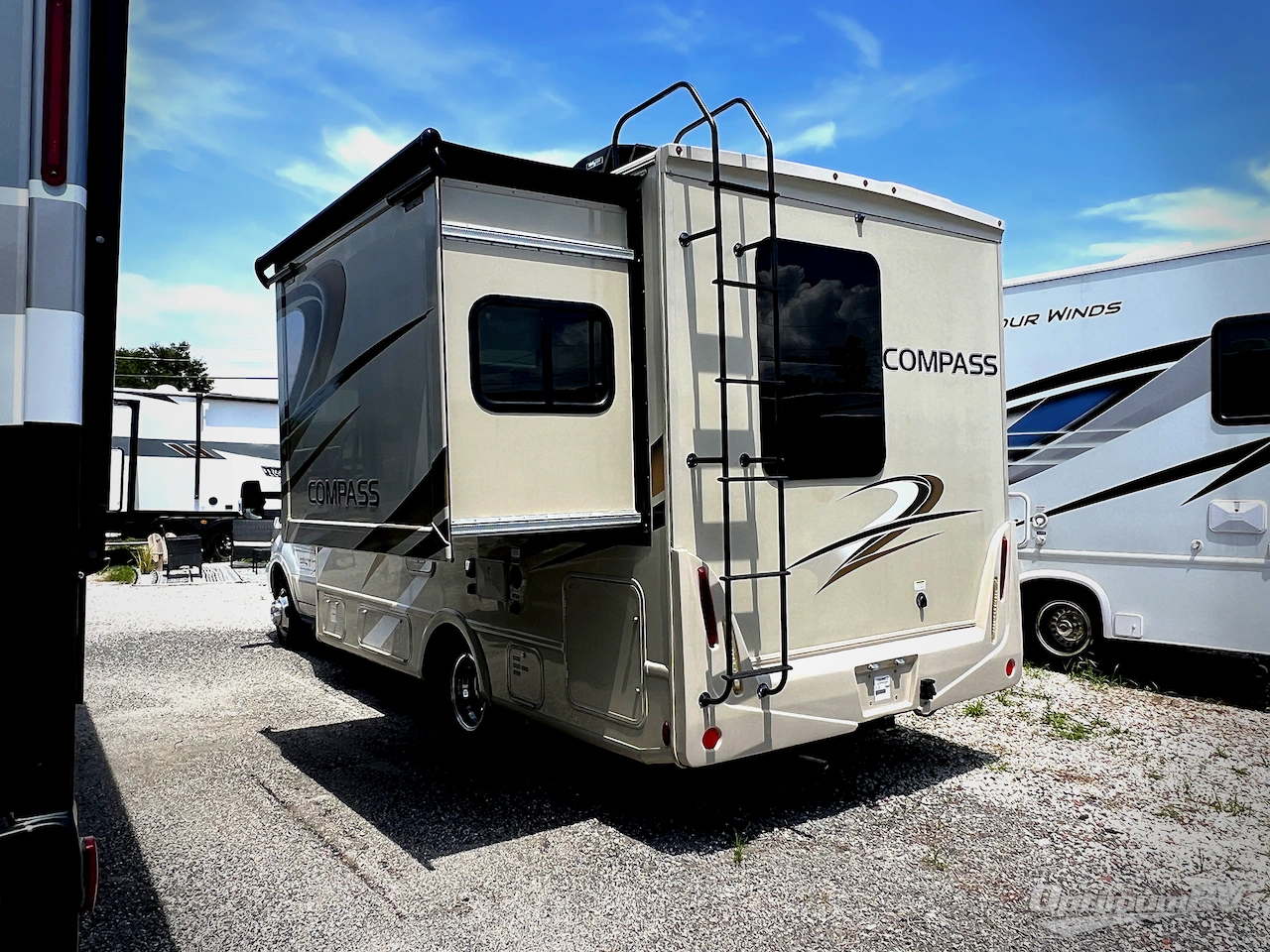2019 Thor Compass 23TB Photo 3